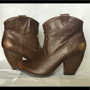 *New* Not Rated Western Inspired Booties